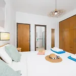 Poseidonas Villa *
