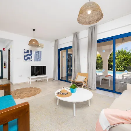 Poseidonas Villa Pégeia