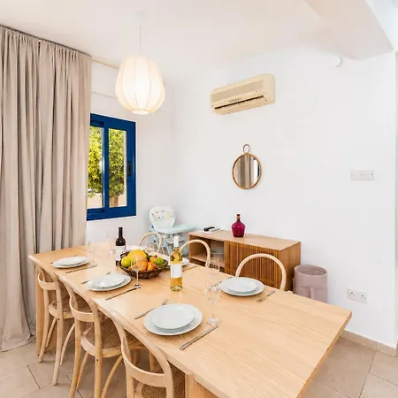 Poseidonas Villa *